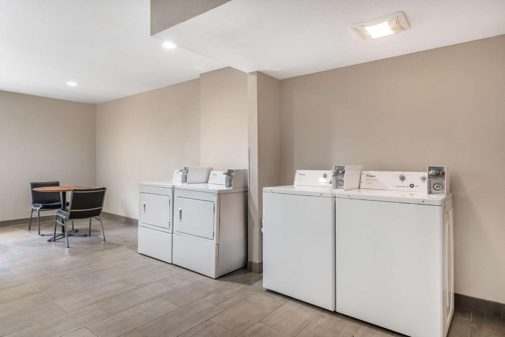 Best Western Atlanta-Marietta Ballpark Hotel Waterford Exteriör bild